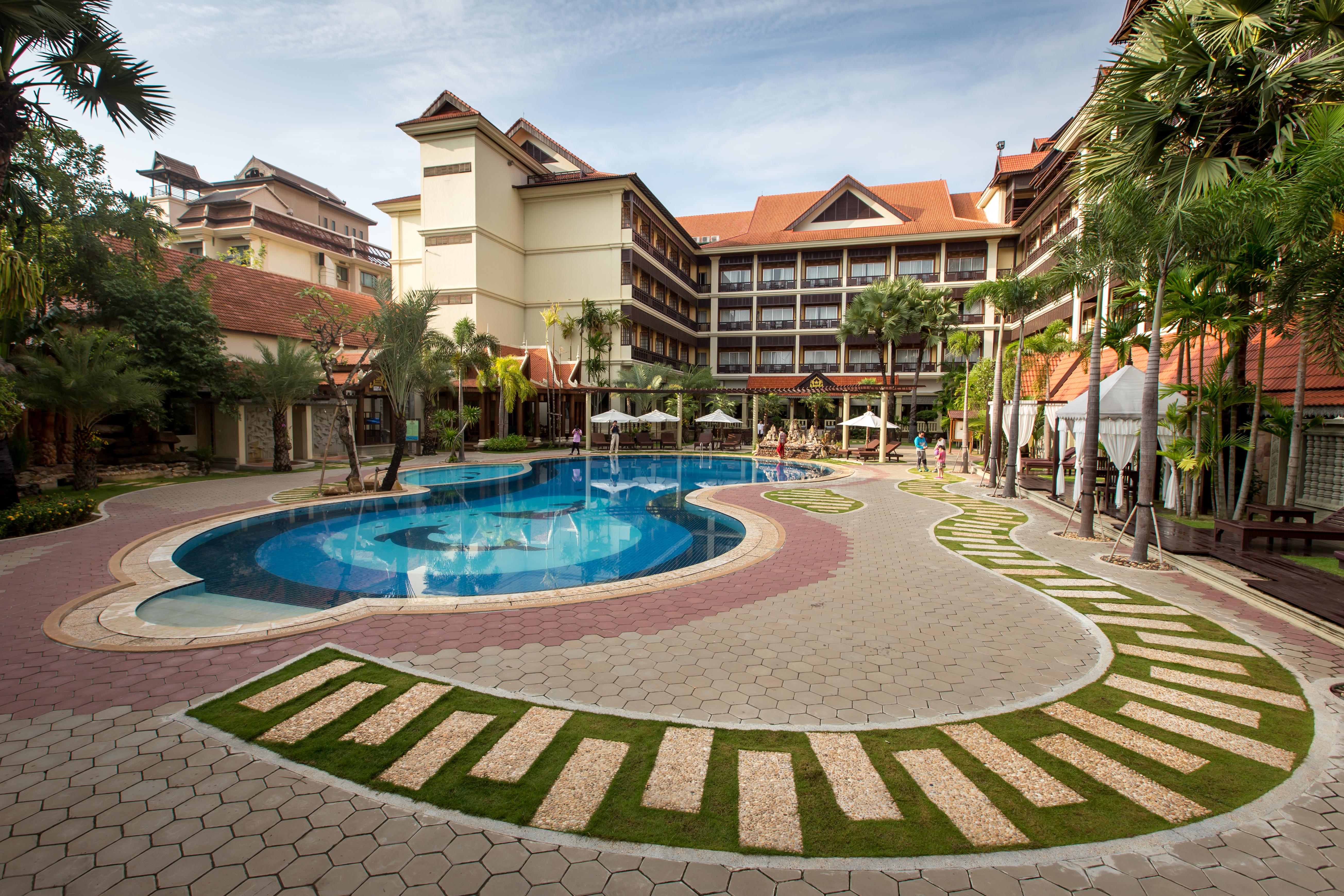 Empress Angkor & 5*