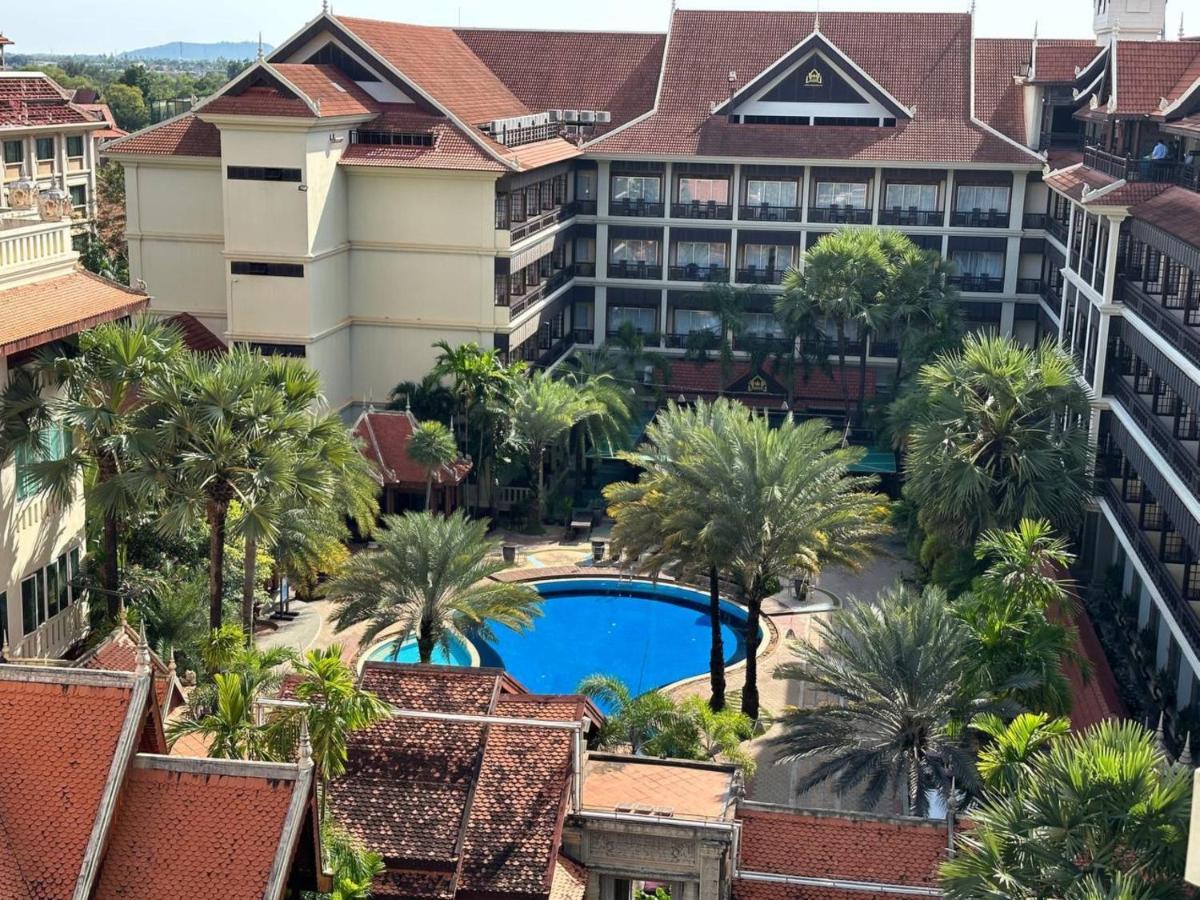 Empress Angkor & 5*