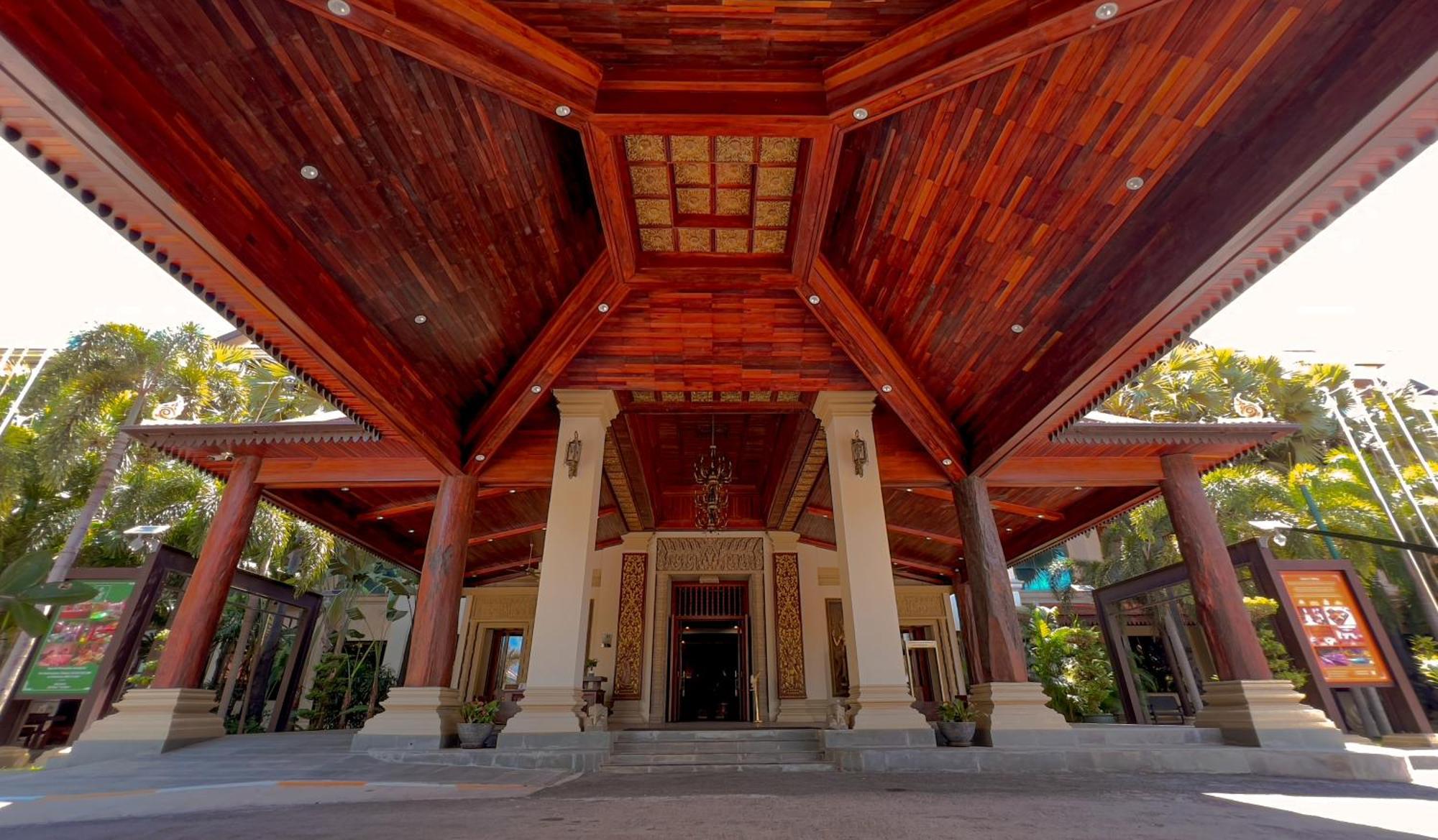 Empress Angkor & Khách sạn 5*