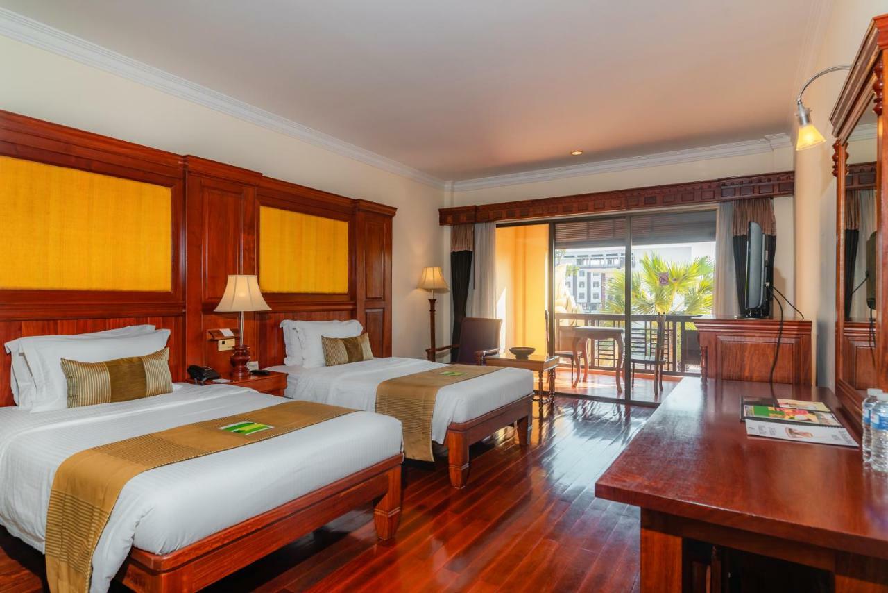 Empress Angkor & 5* Siem Reap