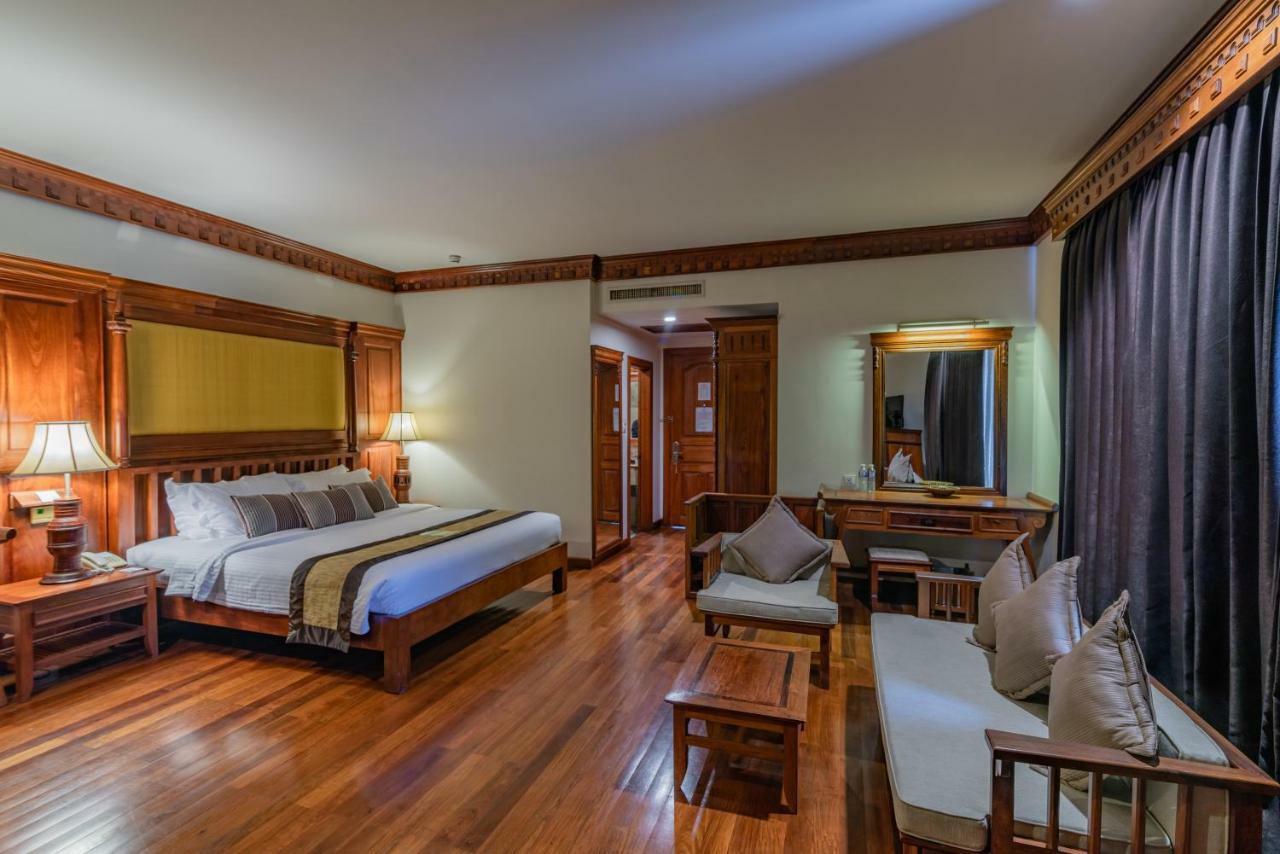 Empress Angkor & 5*
